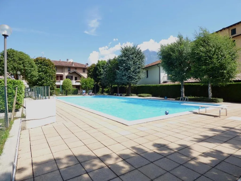 My Holiday - La Roggia Apartment Domaso Italy